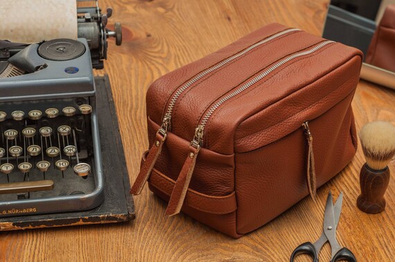 personalized dopp kit