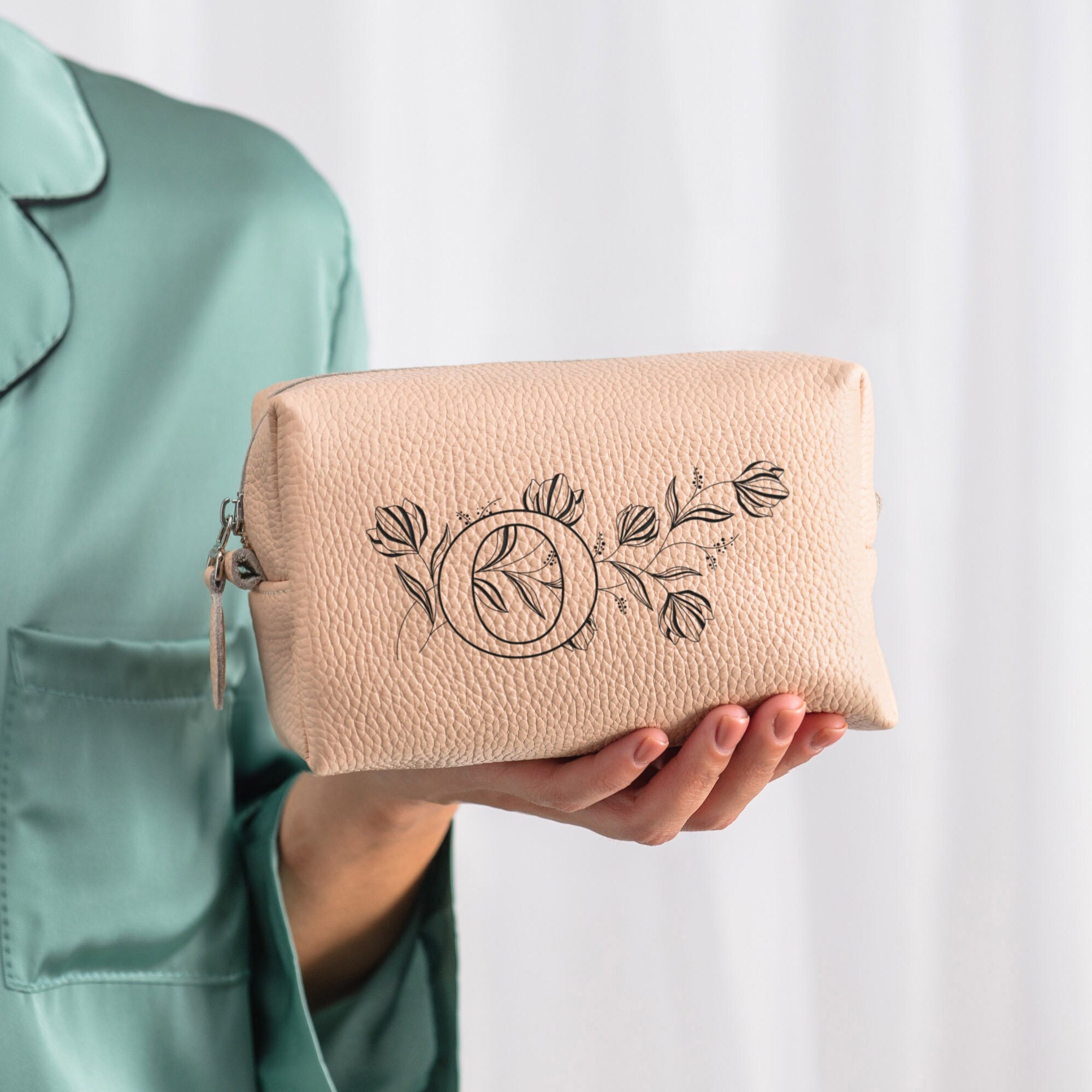 Leather Makeup Bag, Cosmetic Bag Women, Makeup Organizer, Bridesmaid Gift Name, Bridesmaid Gift Proposal, Christmas Gift for her