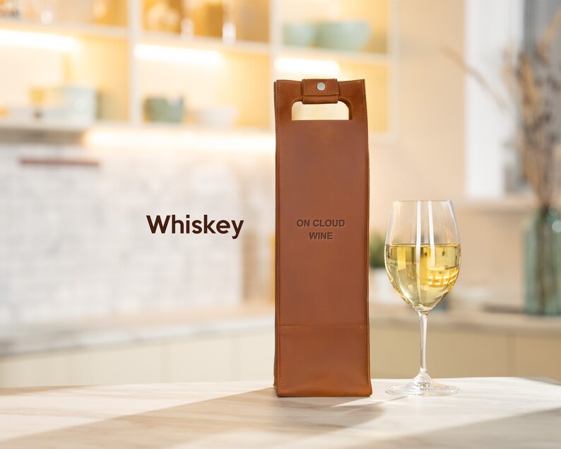 Whiskey brown personalized leather wine bottle bag with custom engraving, elegant romantic wine present for anniversary dinner