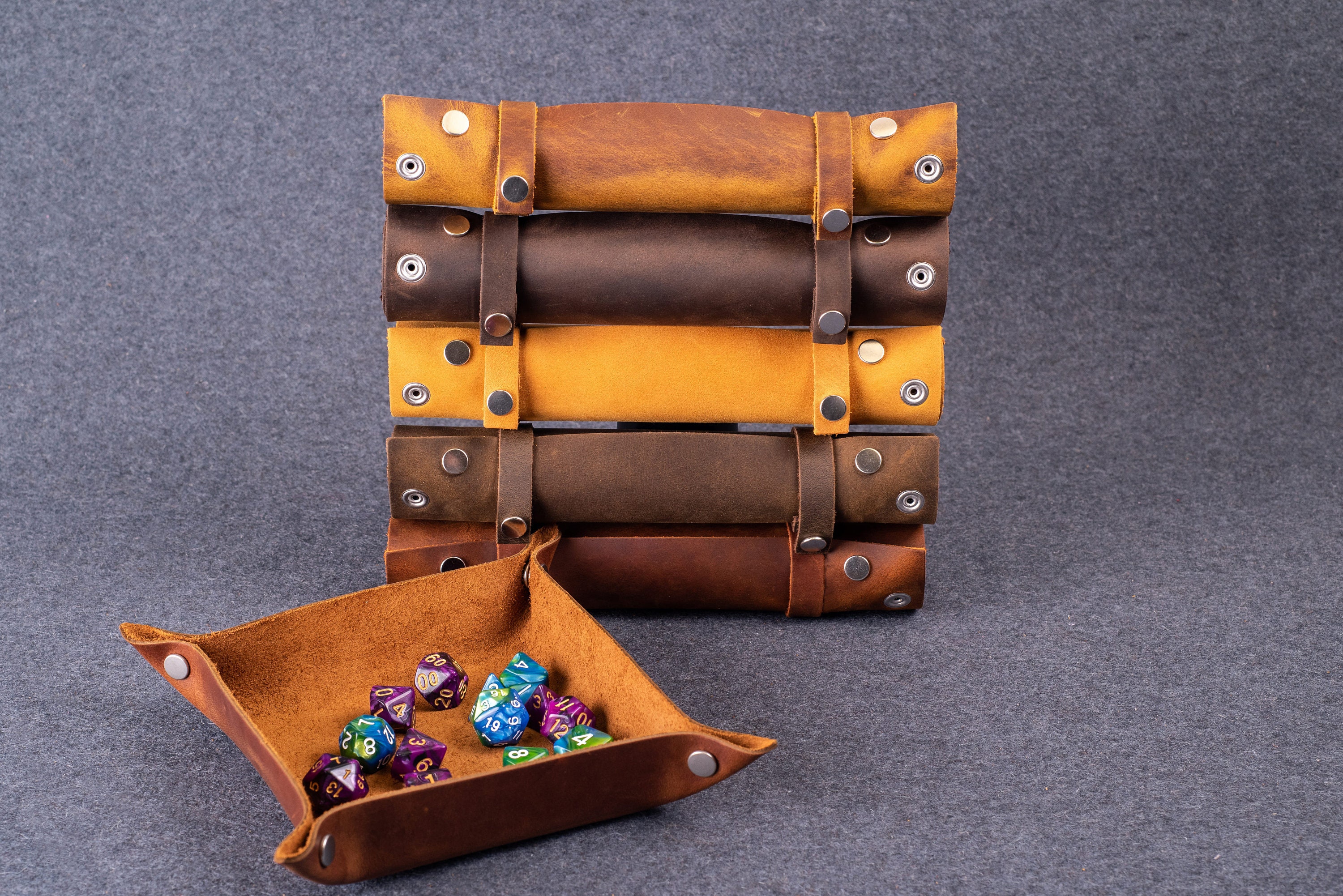 Dice tray portable-Leather edc valet tray with straps-personalized dnd dice tray-Personalized catchall-Dnd valet tray-Leather desk caddy