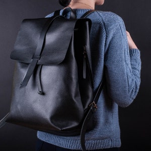 Schwarzer Rucksack, Laptop Rucksack, Lederrucksack, große Leder Rucksack Geldbörse mit Laptopfach, Reiserucksack, Schulrucksack