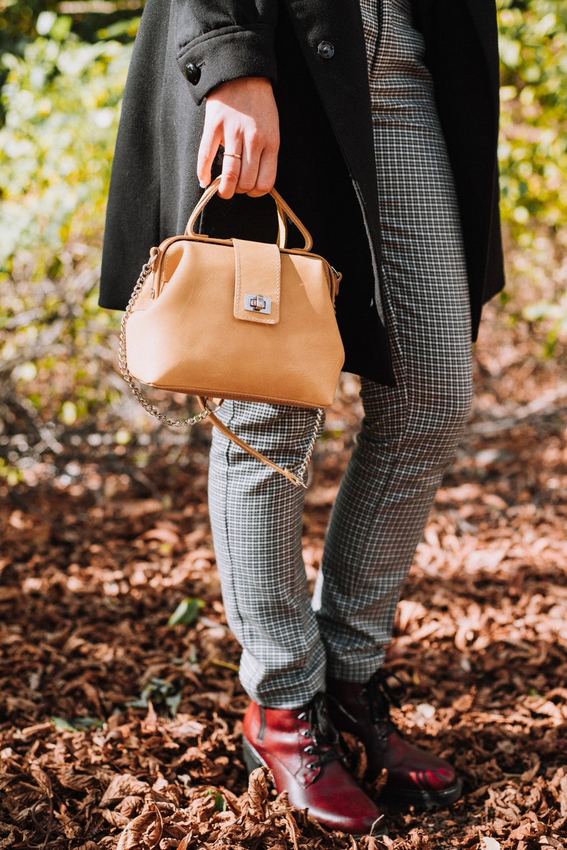 Sac à main en cuir, Sac Doctors en cuir, Sacoche en cuir vintage, Sac à main en cuir personnalisé, Cadeau danniversaire pour elle image 8