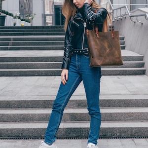 Leather Tote bag-Leather Bag-Leather tote bag woman with optional zipper, interio zipped pocket, crossbody, distressed whiskey leather image 4