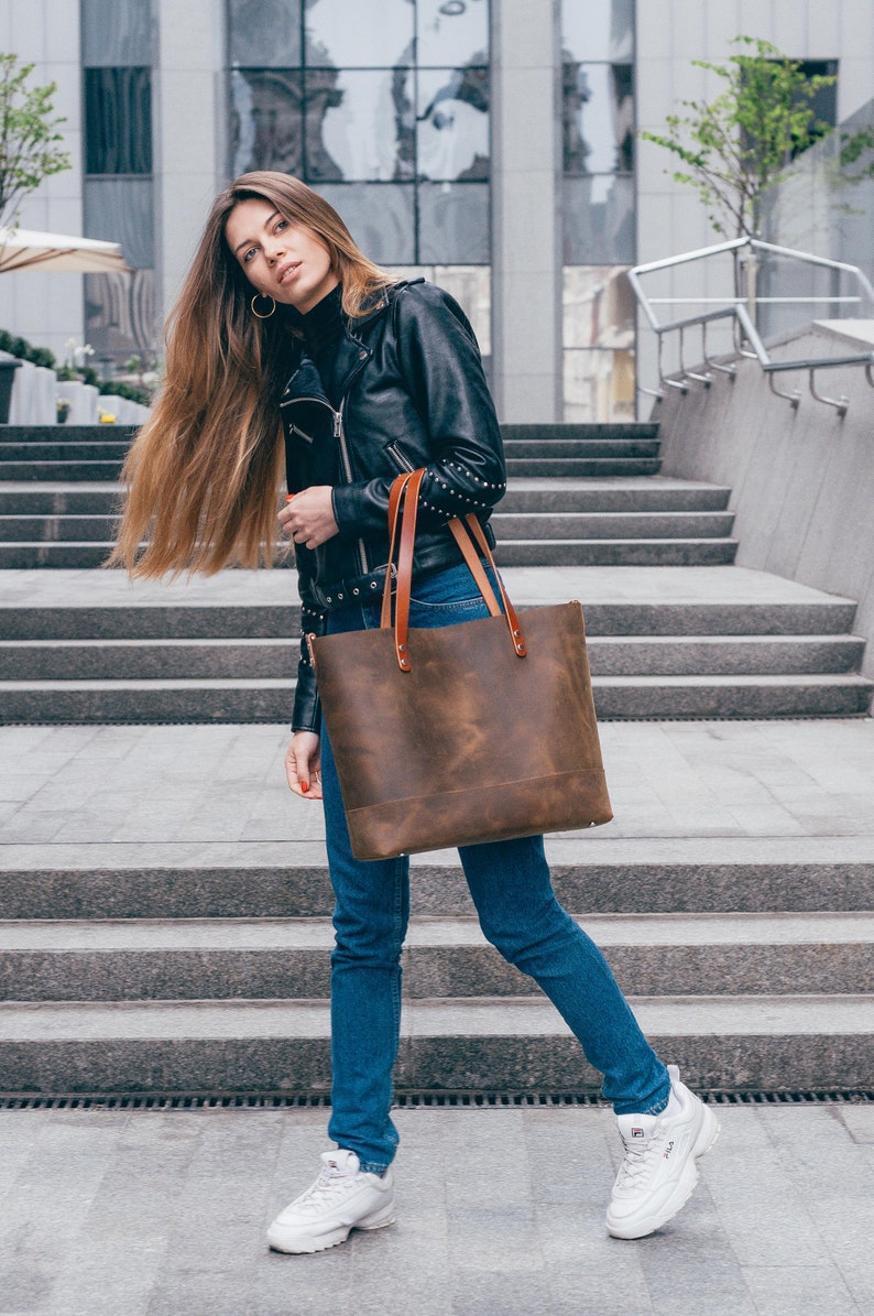 Leather Tote bag-Leather Bag-Leather tote bag woman with optional zipper, interio zipped pocket, crossbody, distressed whiskey leather image 2