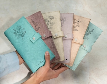 Flor de nacimiento de abril, titular de pasaporte de viaje, billetera de viaje, regalo personalizado, regalos para ella