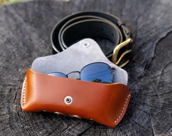 Estuche de cuero personalizado para gafas de sol con presilla para cinturón, funda para gafas hecha a mano con forro de gamuza, regalo para él, papá, Día del Padre