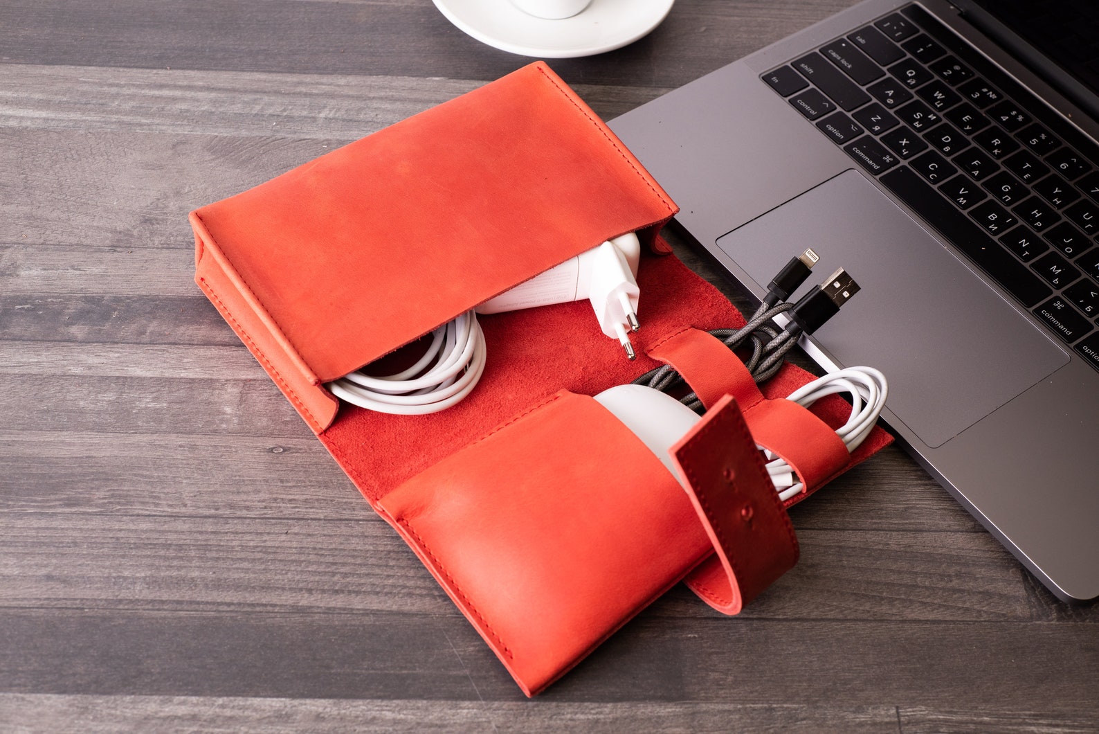 leather travel cable organizer