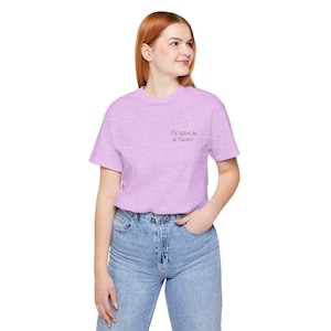 T-shirt « Je préfère être chez mes cousins » | Logo minimaliste sur la poitrine