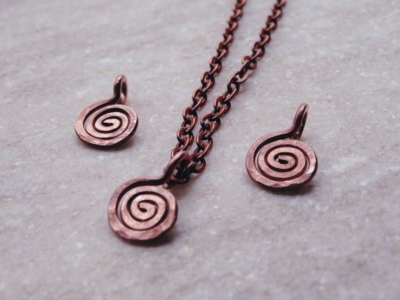 Hammered copper pendant best sale necklace