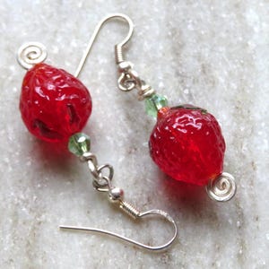Strawberry Dangly Earrings, Red Glass Strawberry Earrings, Silver Strawberry Earrings, Fruit Earrings, Red Berry Earrings, Berry Jewelry
