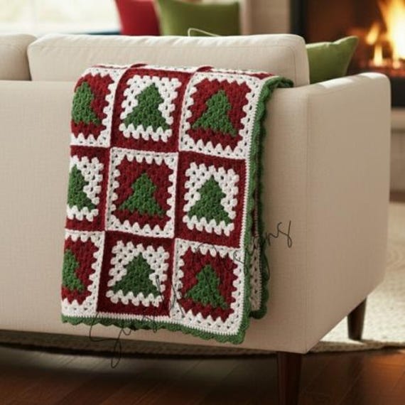 CROCHET PATTERN Christmas Tree Granny Square Afghan | Holiday
