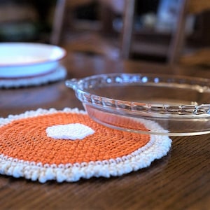 CROCHET PATTERN Pumpkin Pie Pot Holder | Hot Pad | Thanksgiving | Holidays | Kitchen Accessories