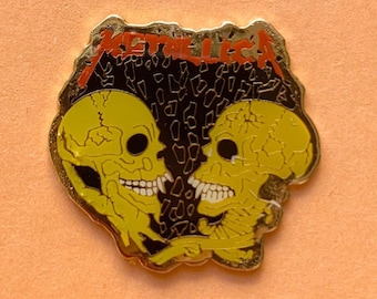 METALLICA pin / vintage pin enamel pin hat tac pinback button jacket pin gift present lapel pin gifts for him rock pin band pin