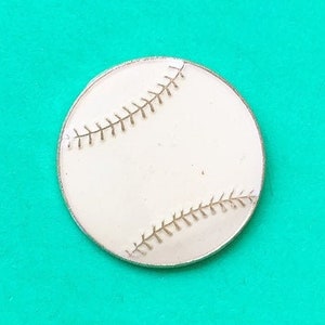 BASEBALL pin / vintage pin enamel pin hat tac pinback button jacket pin gift present lapel pin gifts for him sports pin fathers day gift