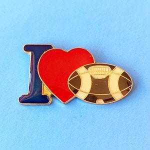 I LOVE FOOTBALL pin / vintage pin enamel pin 80s 80&#39;s pin hat tac tie tac pinback button jacket pin gift present lapel pin sports pin nfl