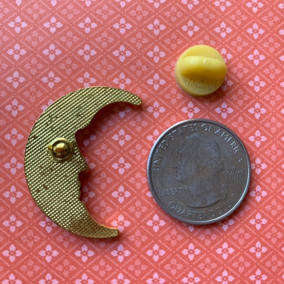 CRESCENT MOON pin / vintage pin enamel pin 80s 80… - image 2