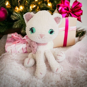Plush Cat crochet pattern, kitten amigurumi pattern, crocheting instruction cat, little kitty Gaya tutorial in English and Polish