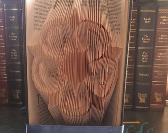 Patrón de plegado de libro de rosas de Yorkshire únicamente