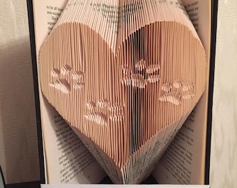Paws in a heart book folding pattern DIY