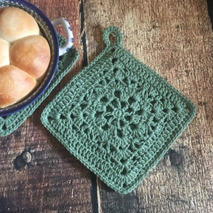 Crochet Pot Holder, Trivet, Hot Pad. Modern Farmhouse, Rustic Style, Country living. 100% Cotton