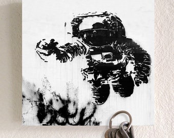 magnetic Keyboard, Streetart: Astronaut