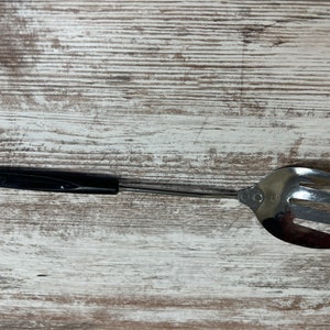VINTAGE Slotted Spoon, ECKO Serving Spoon, Slotted Spoon, Mid Century Stainless Steel Serveware, Vintage Kitchen Gadgets, Retro Silverware