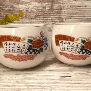 Japanische Sushi-Teetassen, Sencha-Tassen, Rot-Blau-Weiß-Goldrand-Schalen, asiatische Porzellan-Tassen