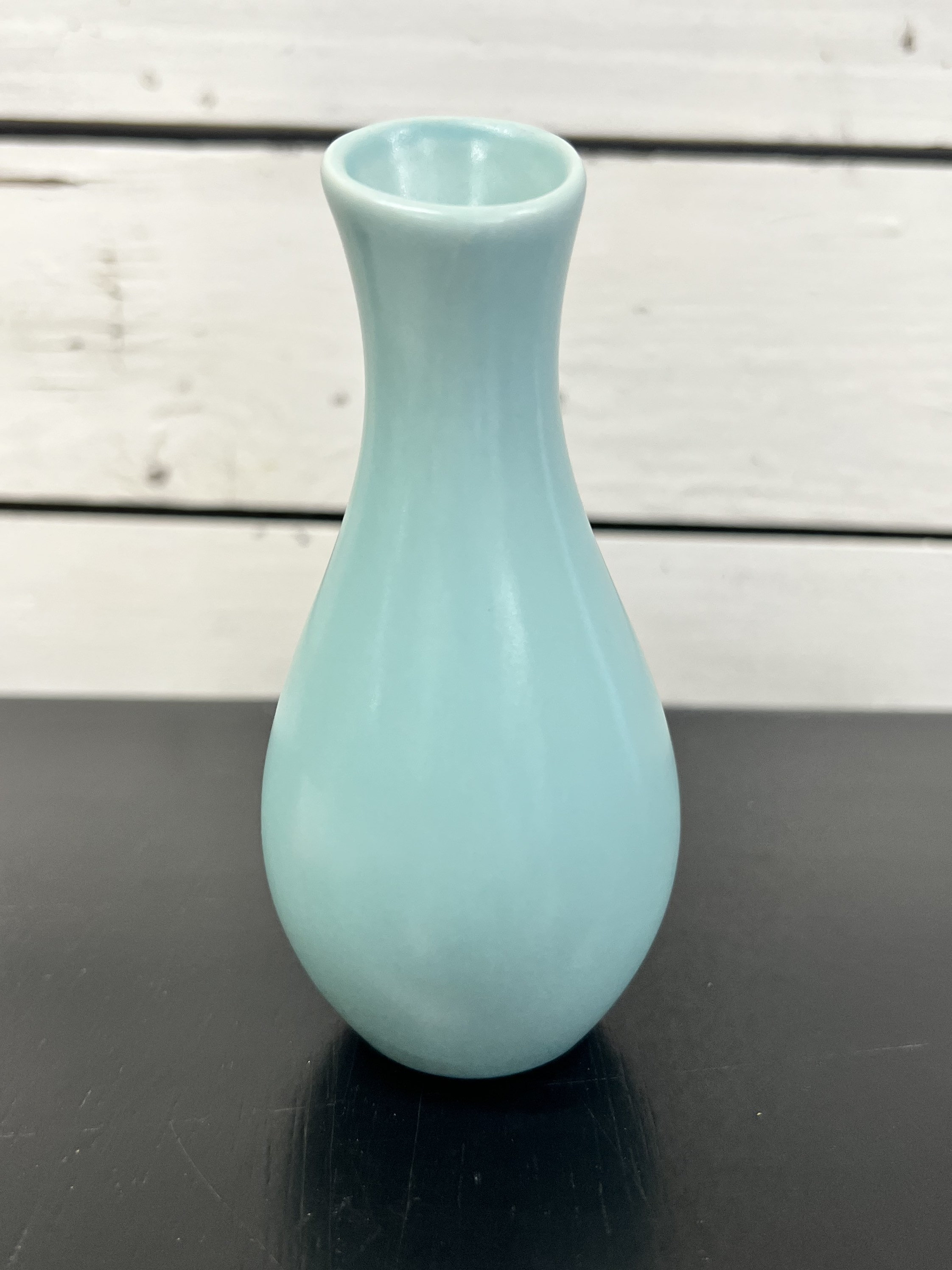 青い陶器の円筒形花瓶 青い陶器のつぼみ型花瓶、非対称の青い花瓶、短い青い陶器の花瓶