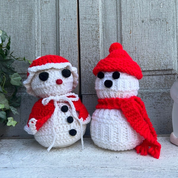 HANDMADE VINTAGE SNOWMAN, Crochet Christmas, Retro Snowman, White Snowman With Red Hat and Scarf, Retro Christmas Decor, Sold as a Pair