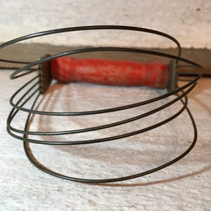 VINTAGE PASTRY BLENDER, Chippy Red Handle Kitchen Gadget, Androck Vintage Gadget, Primitive Gadget