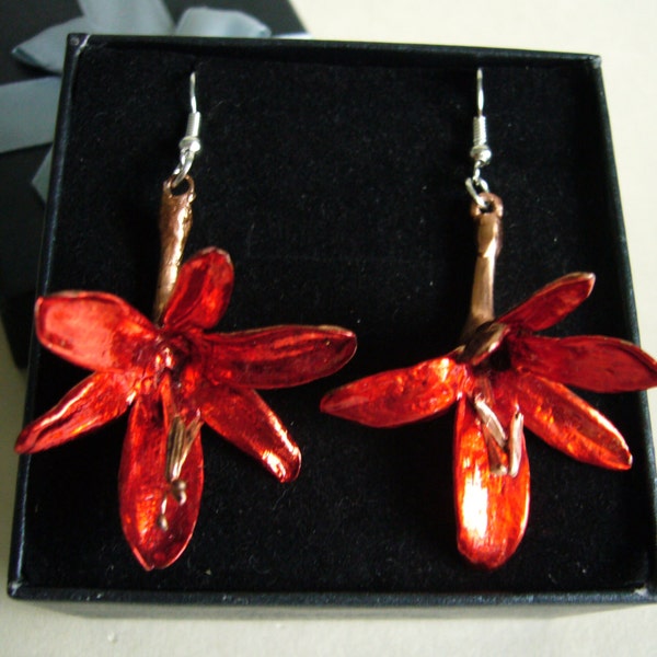 Real flower earrings  in polished copper and candy red