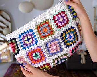 White crochet granny square clutch, evening crochet bag