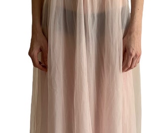 Vintage 1960’s full length sheer pink petticoat. Size 6-8 AU.