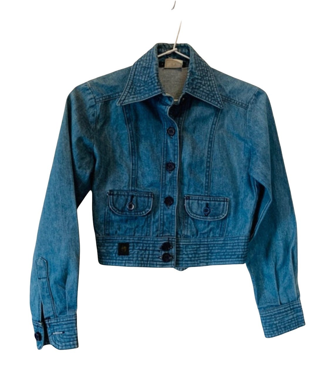 Vintage 1970’s AMCO crop denim jacket. Says size 10 girls, more like a small 5 to 7 year old or size 6 women’s.