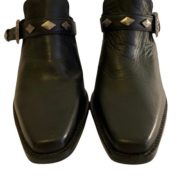 Vintage 80’s black western ankle (shoe) bootie. Size 6 Au.