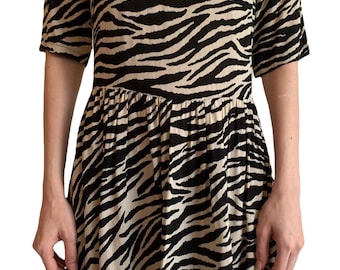 Vintage 1990’s zebra print cotton dress. Size 8 AU.