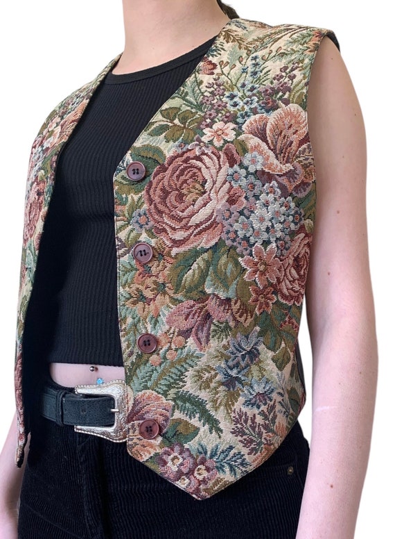vintage 1980’s floral carpet bag fabric Vest. siz… - image 3