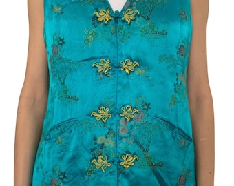 Vintage 1970’s Turquoise Chinese Mandarin embroidered satin vest. Size 6-10.