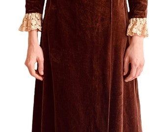 Stunning vintage 1960/70’s chocolate brown velvet wrap front dress. Size 6-7 AU.