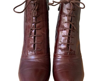 bottines grand-mère marron chocolat vintage des années 1980 à lacets. Taille 8 UA