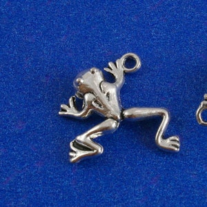 10 pcs -Antique Silver Frog, Leaping Frog, Small Frog Charm, Frog Pendant, 19mm x 17mm- AS-B31007