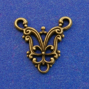 10 pieces  -Antique Bronze 3 Way Connectors, Antique Brass Flower Shape Link 3 Holes, Filigree Connector Link, 21mm x 21mm x 21mm- AB-B30657