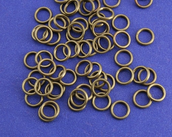 100 pcs- 8mm 14g Antiqued Brass Closed Jump Rings, Antiqued Bronze Soldered Jumpring, Closed Jump Ring- AB-B24754
