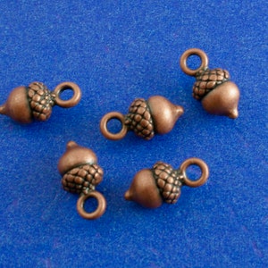 8 pcs -Antique Copper Acorn Charms, Antique Copper 3D Acorn, Tiny Acorn, 14mm (1/2&quot;) x 7mm (1/4&quot;)- AC-B0082217