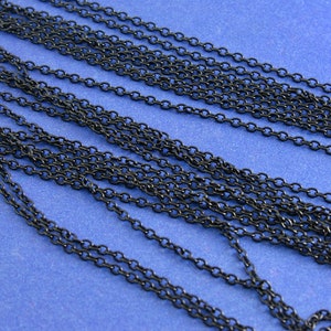 10M (32 ft.)  -Black Cable Chain, Black Chain, Open Link Chain, 3mm x 2.5mm (1/8" x 1/8")- BlkEn-B0080774