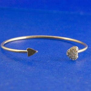 1pcs -Heart and Arrow Bracelet, Gold Heart Rhinestone Cuff, Rhinestone Bracelet, Gold Adjustable Bracelet, 19cm (7 4/8&quot;) long-  GP-B78325-8S
