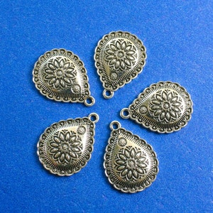 10 pcs Antique Silver Floral Southwestern Style Teardrop Pendant, Native American Style Charms, Carved Design Drop, 29mm x 21mm AS-B843095 image 3