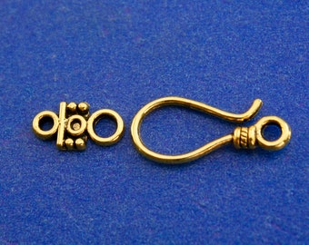 10 jeux - Fermoir crochet en or antique, fermoir crochet et oeillet en or, 24 mm x 11 mm et 14 mm x 7 mm- AG-B28930