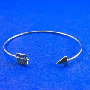 1 pc -Silver Bracelet Blank, Arrow Bracelet, Stacking Bracelet- SP-B78305-8S