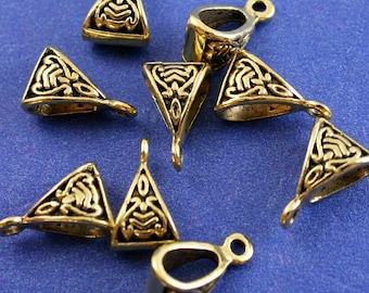 10 pcs -Antique Gold European Style Bail, Gold Tone Triangle Bail, Antique Gold Celtic Pattern Link, 15mm (5/8") x 10mm (3/8")- AG-B78919